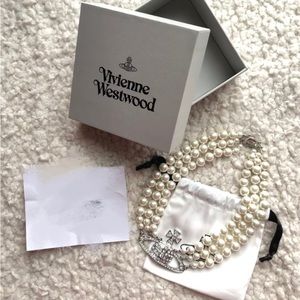 Vivienne westwood necklace